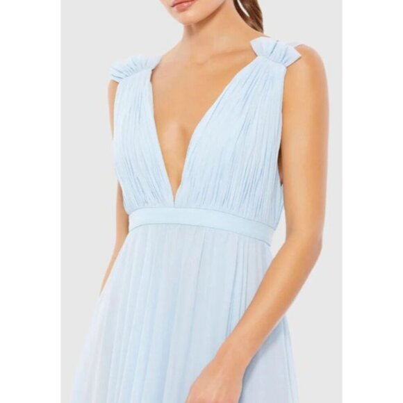 Mac Duggal Pleated Slit Baby Blue Formal Gown Maxi Dress Size 6 NWT - Picture 2 of 10